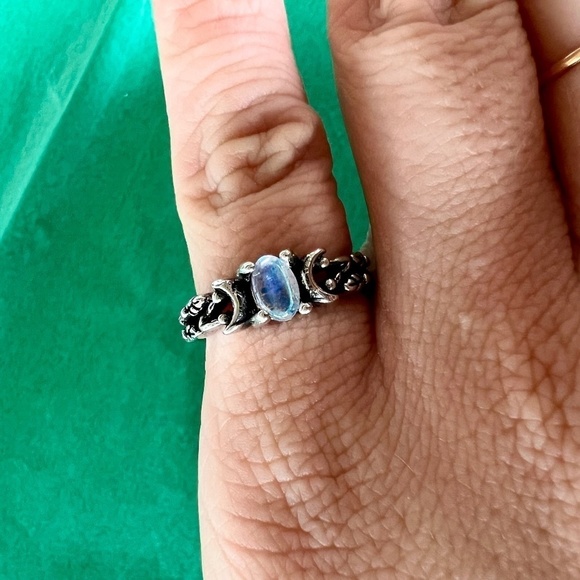 NWOT 🥀 Silver Men's Moonstone Ring Size 6 - Picture 5 of 6